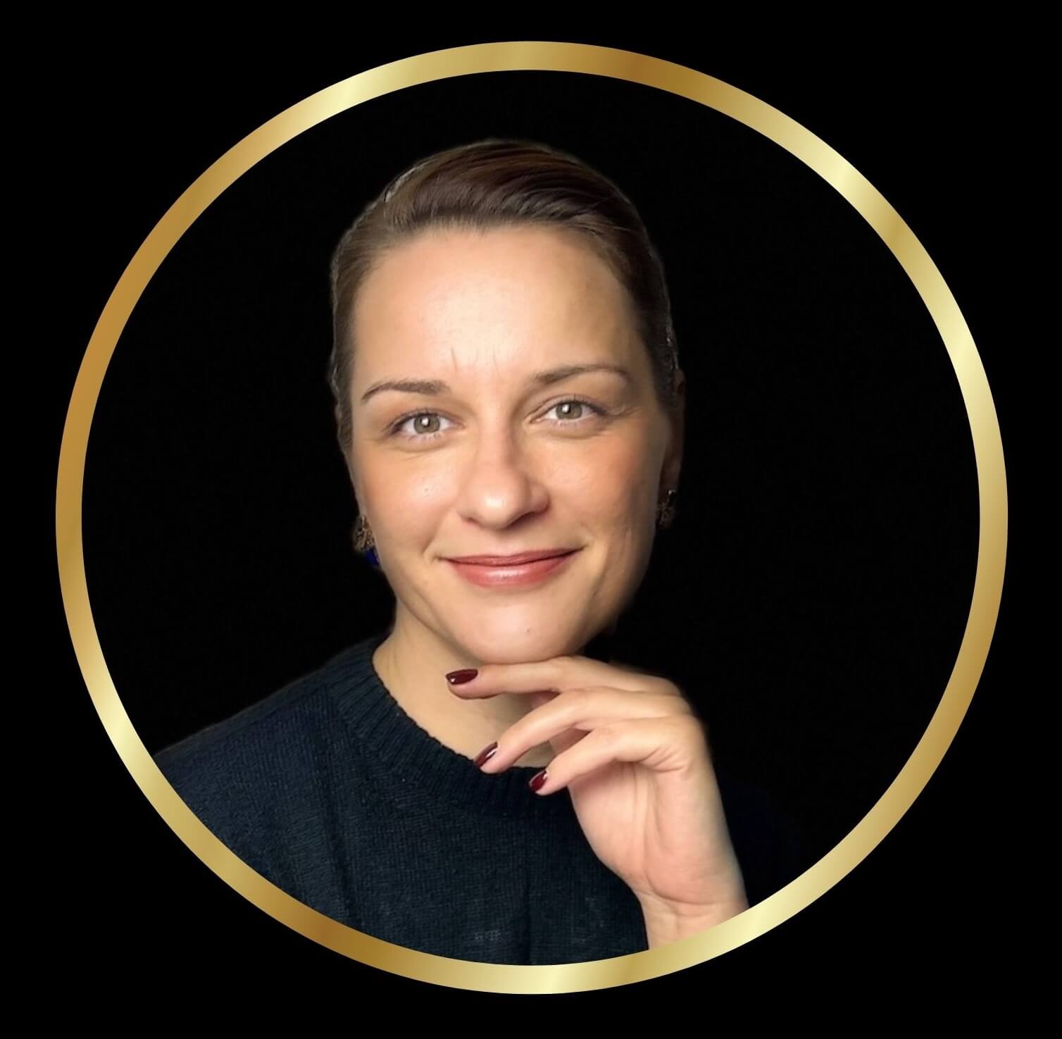 Sina Barnoczki Porträtbild 2025 Porträt von Sina Barnoczki